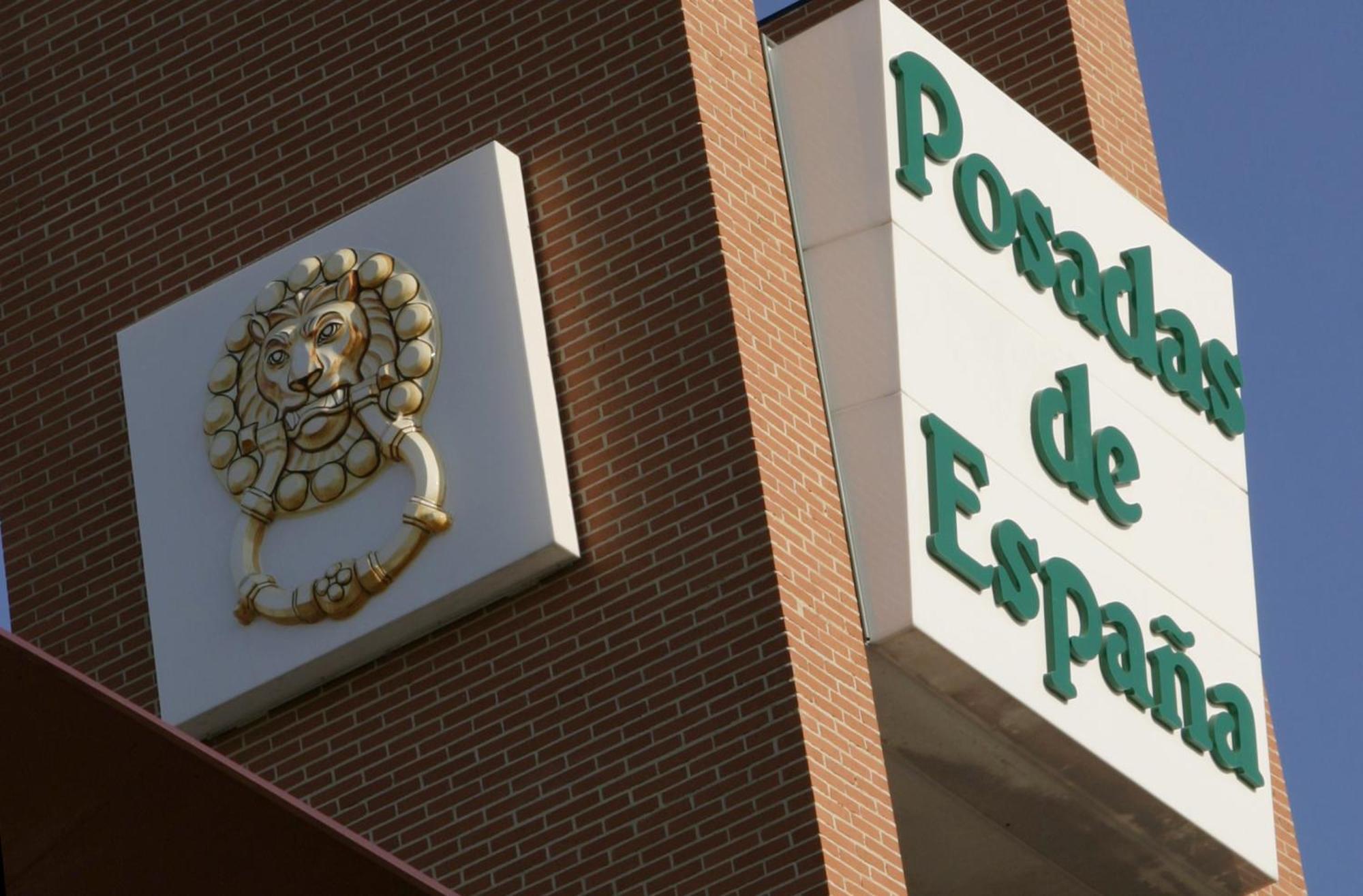 Posadas De Espana Paterna Exterior foto
